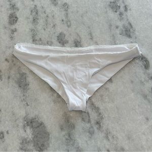 LAST CHANCE‼️ Frankie’s Bikinis Greer bottom.